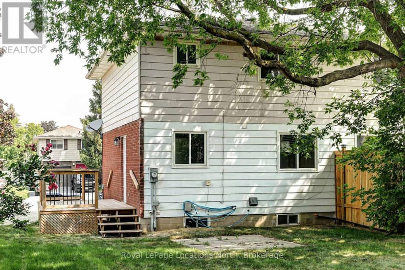 71 Gibbard Crescent — photo 5 of 24