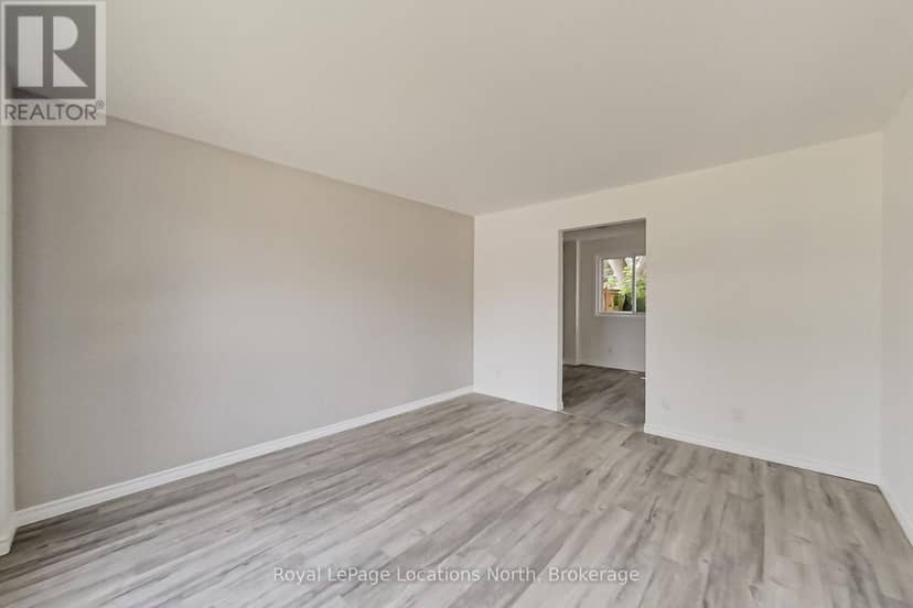 71 Gibbard Crescent — photo 8 of 24