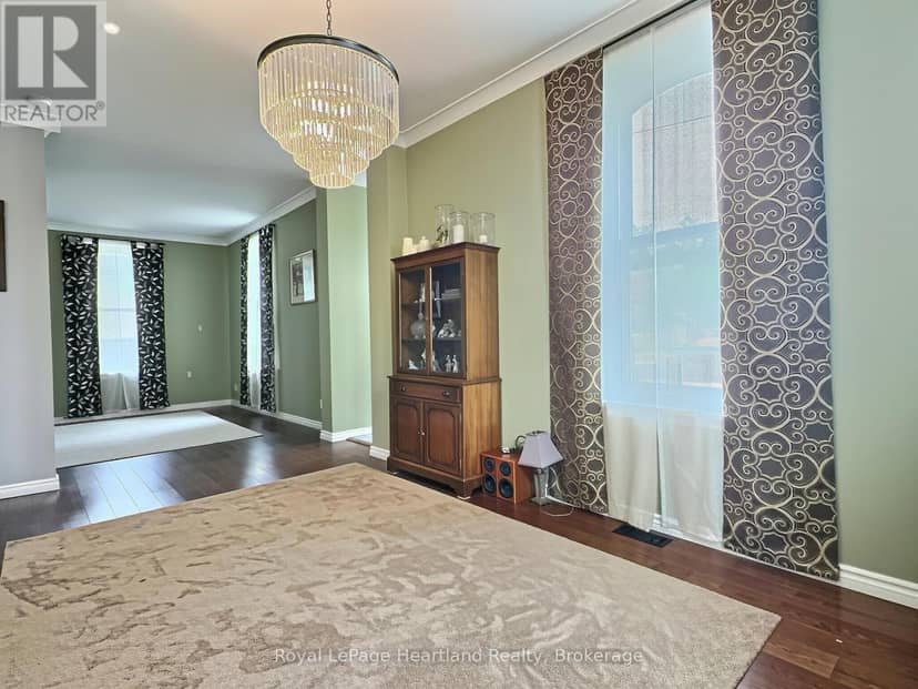 425 William Street — photo 10 of 40