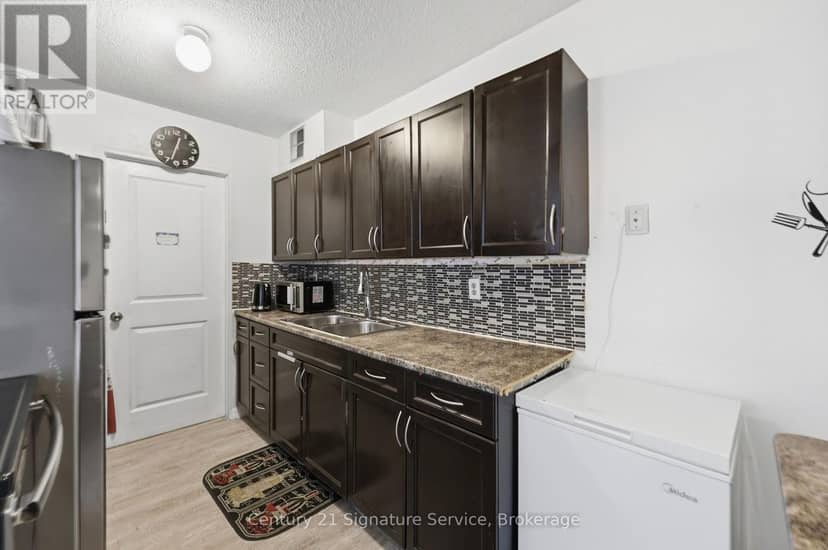 610 - 1250 Bridletowne Circle — photo 14 of 30