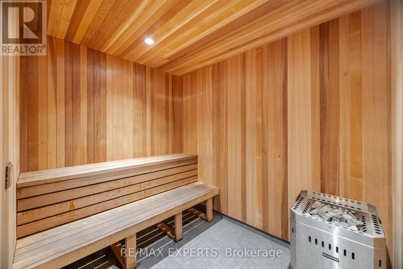 221 - 9000 Jane Street — photo 30 of 40