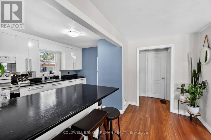246 Weir Street, Clearview, photo 7