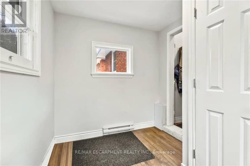 557 Lake Street — photo 18 of 29
