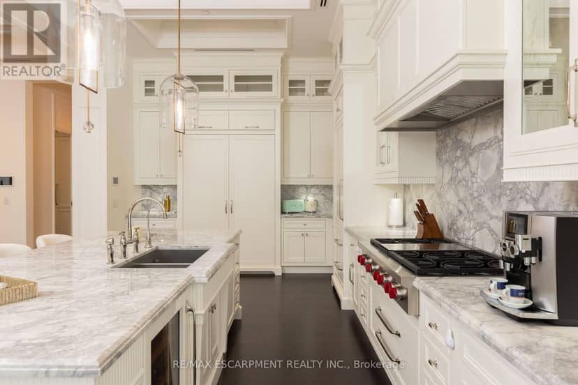 PH1 - 300 Randall Street — photo 24 of 40