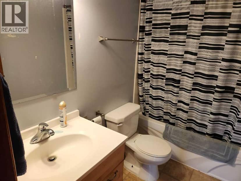 31 Hollinger Drive — photo 20 of 40