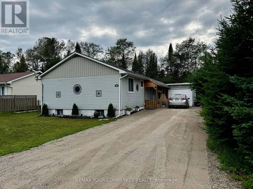 42 Sprucedale Street — photo 2 of 34