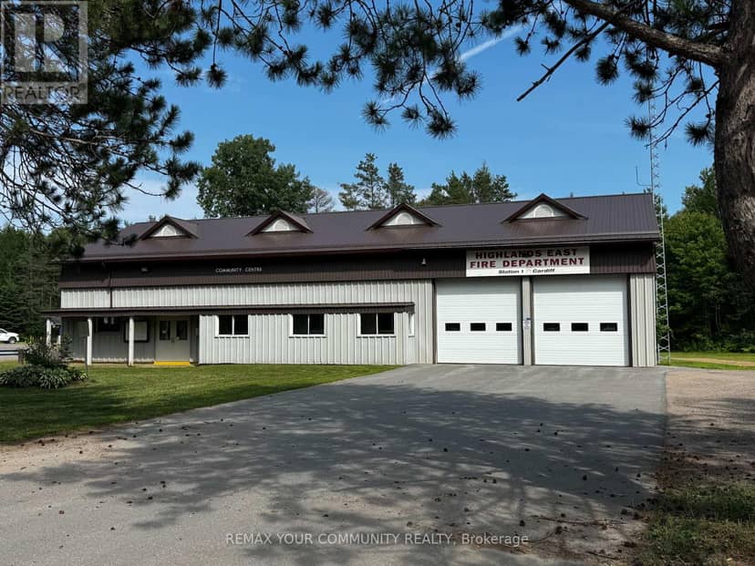 42 Sprucedale Street — photo 28 of 34