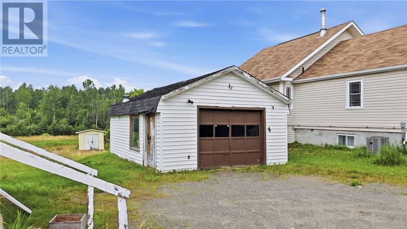923 Highway 17 E — photo 10 of 12