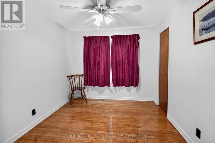 160 Elmwood Drive — photo 14 of 40