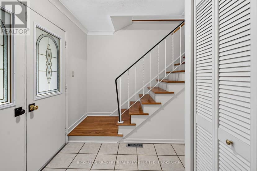 160 Elmwood Drive — photo 36 of 40