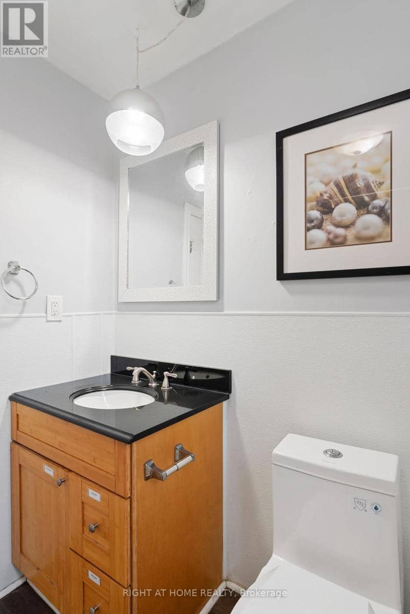 1071.5 Florence Street — photo 15 of 39