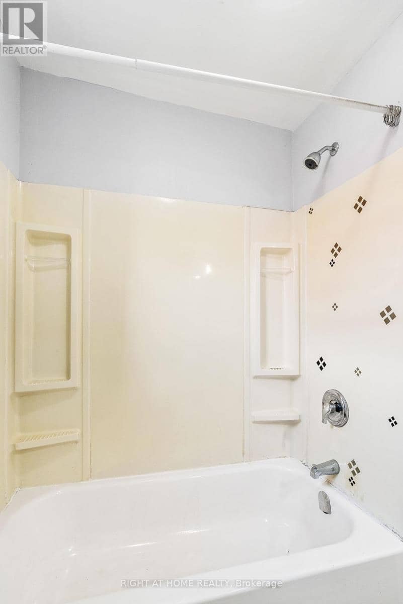 1071.5 Florence Street — photo 16 of 39