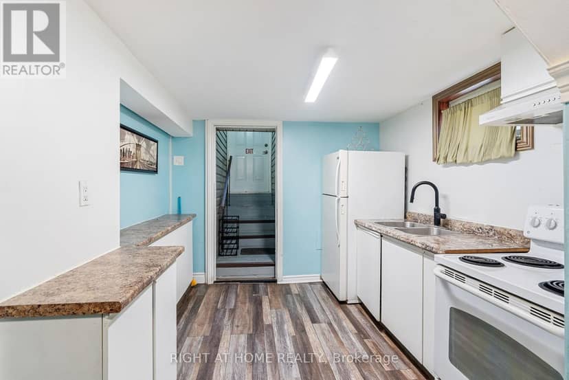 1071.5 Florence Street — photo 19 of 39
