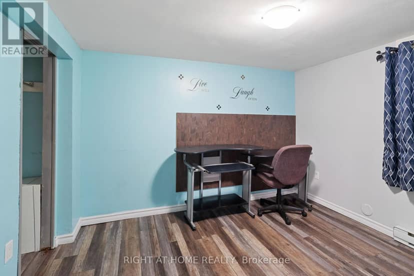 1071.5 Florence Street — photo 22 of 39