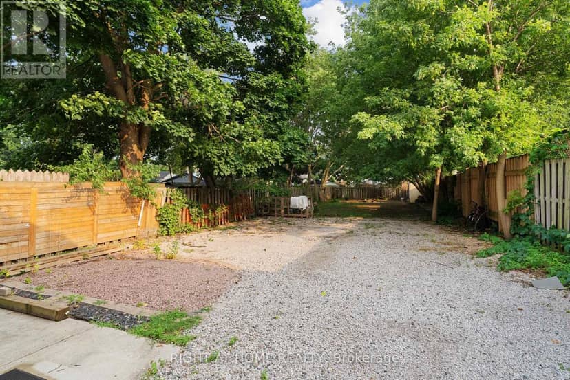 1071.5 Florence Street — photo 32 of 39
