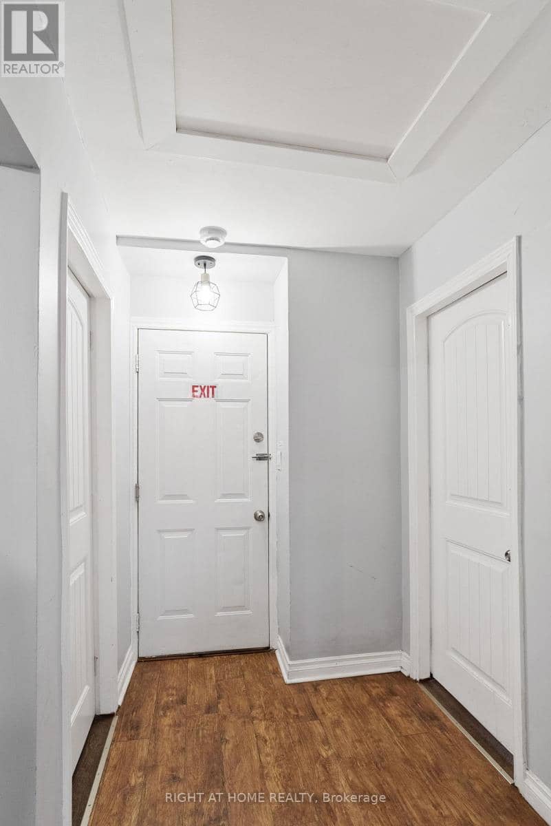 1071.5 Florence Street — photo 5 of 39