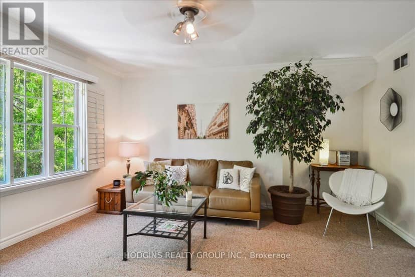 65 Mineola Road E — photo 18 of 40
