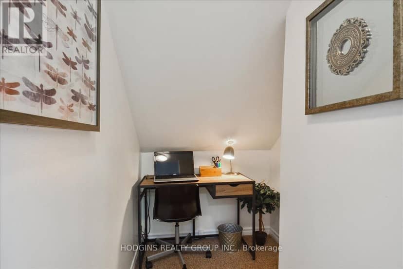 65 Mineola Road E — photo 22 of 40