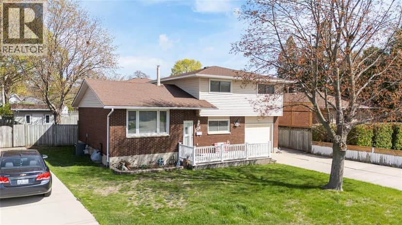 1126 Cathcart BOULEVARD — photo 2 of 33