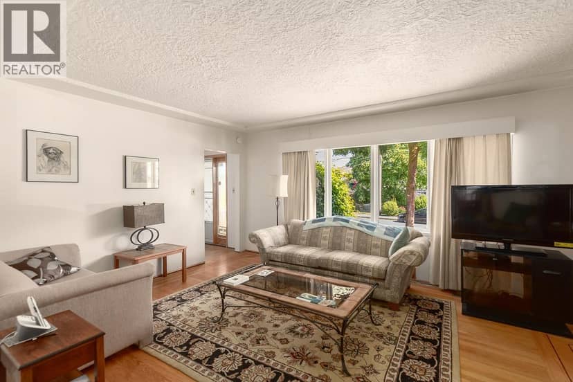 7759 14th Avenue, Burnaby, photo 4