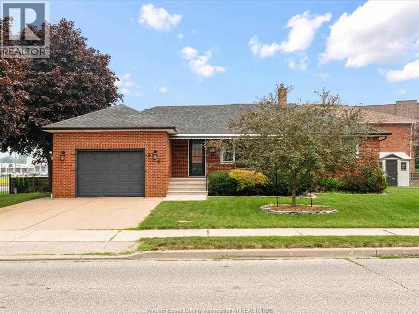 814 Watson Avenue — photo 2 of 35