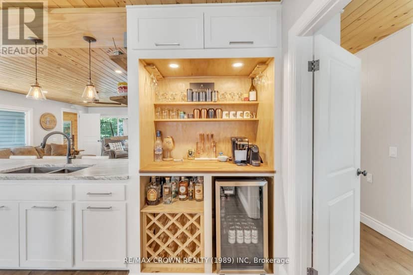 71 Northwoods Drive C Island — photo 17 of 40
