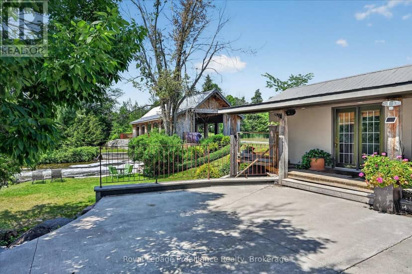 551 & 565 Cooney Island Road, Douro-Dummer, photo 3