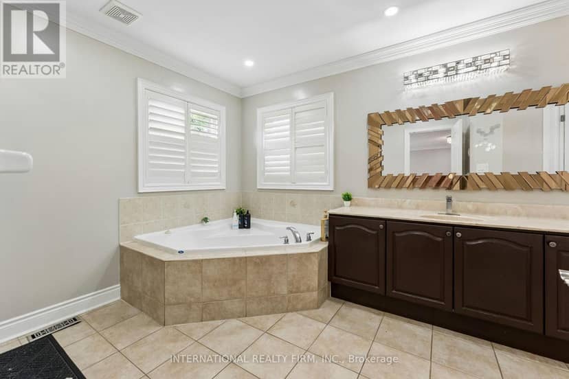 8 Redwillow Road — photo 20 of 36