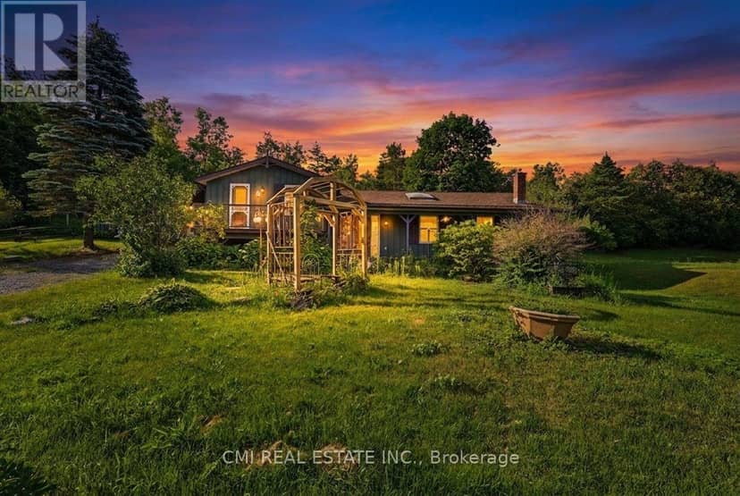 8 Jakeman Street — photo 1 of 40