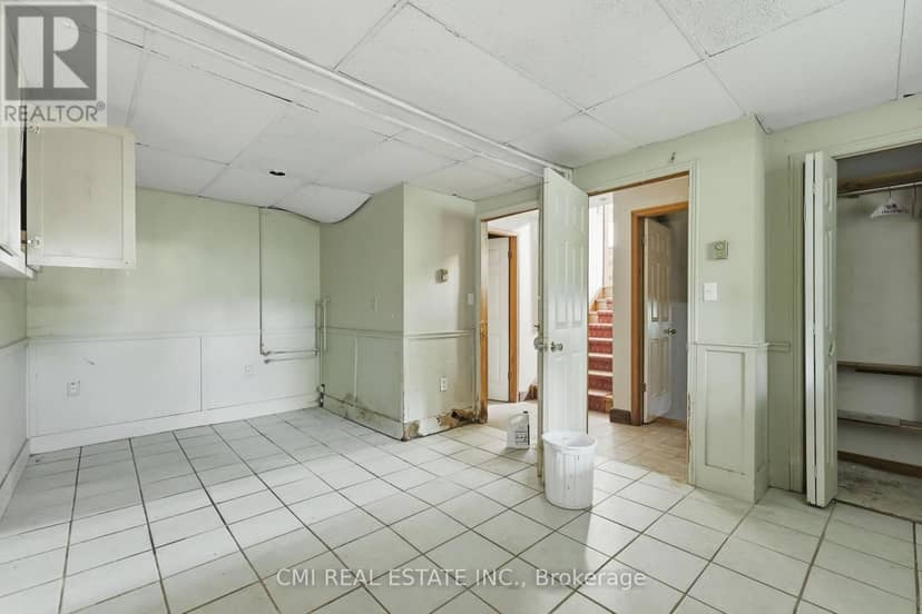 8 Jakeman Street — photo 29 of 40