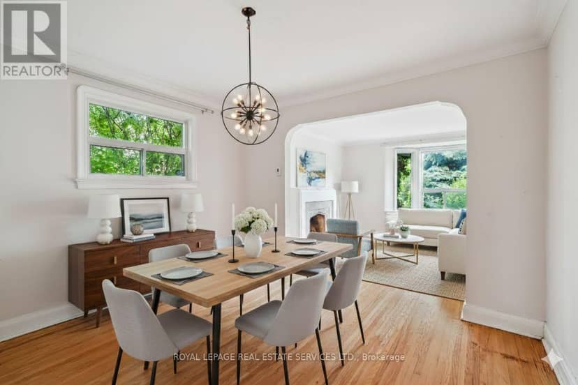326 Lawrence Avenue W — photo 6 of 26