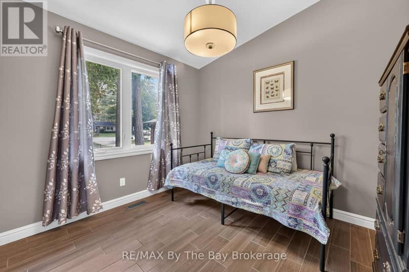 1434 River Road W — photo 21 of 40