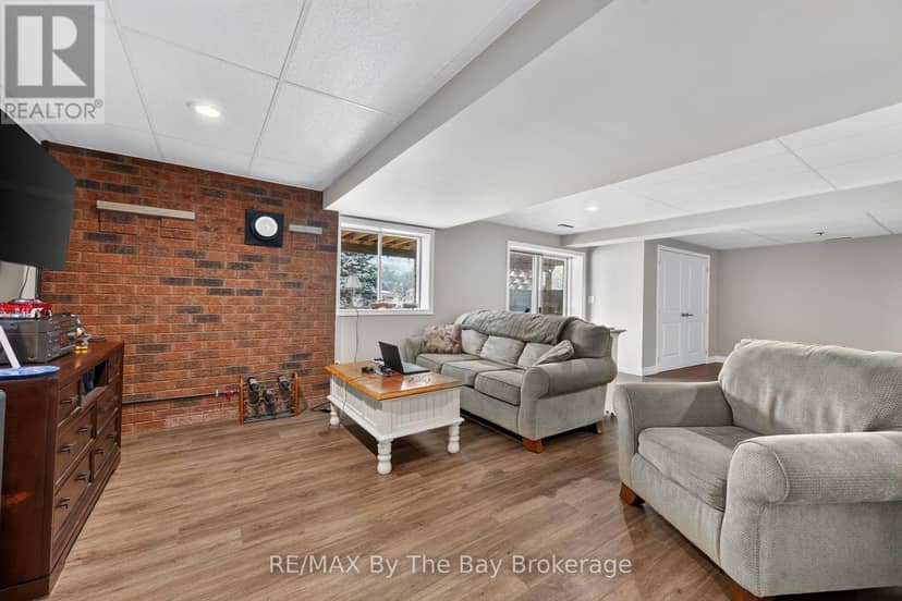 1434 River Road W — photo 29 of 40