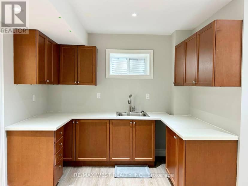 69 Peterson Street — photo 29 of 38