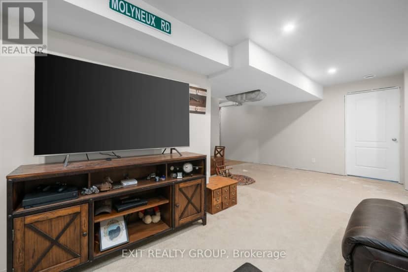 52 Aletha Drive — photo 35 of 40