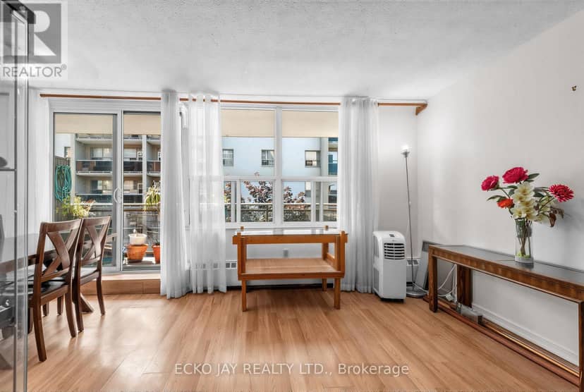406 - 180 Dudley Avenue, Markham, photo 4