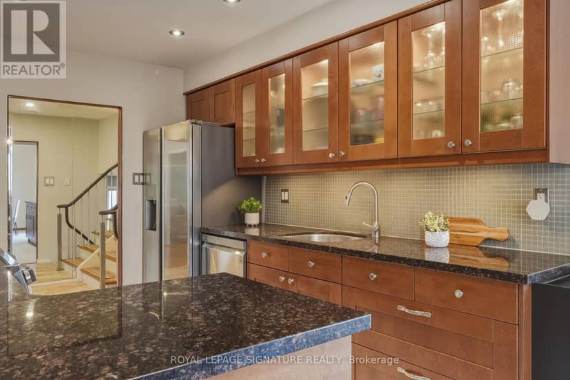 1843 Stonepath Crescent — photo 12 of 40