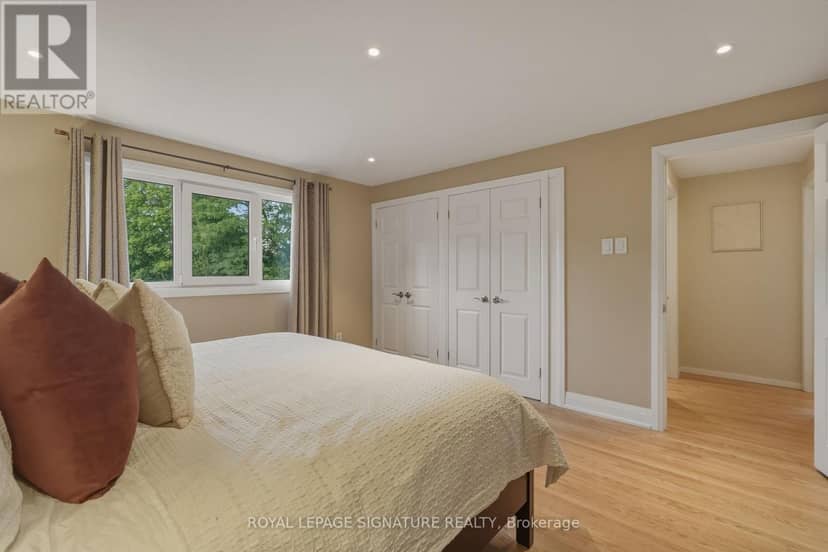 1843 Stonepath Crescent — photo 17 of 40