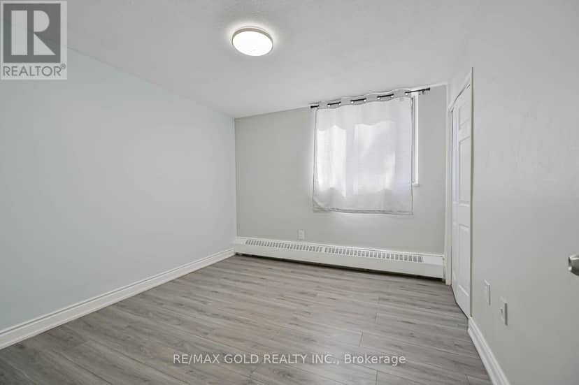 207 - 60 Stevenson Road — photo 31 of 40