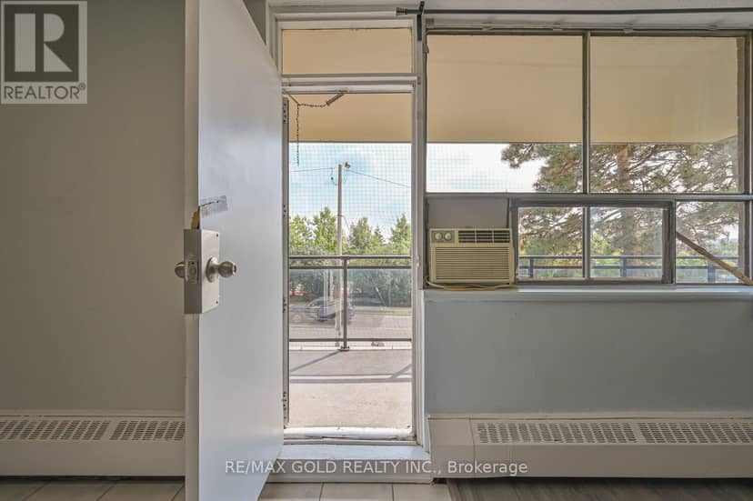 207 - 60 Stevenson Road — photo 35 of 40