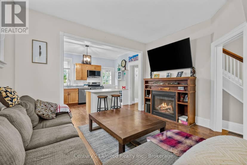 95 Morrow Street — photo 5 of 32