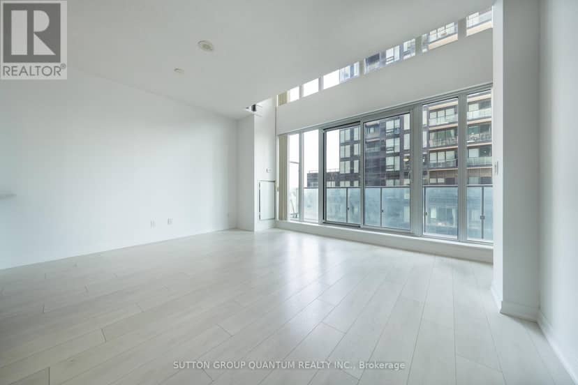 1012 - 150 East Liberty Street — photo 3 of 32