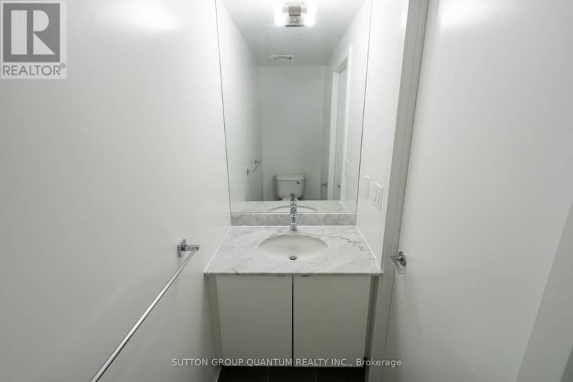 1012 - 150 East Liberty Street — photo 6 of 32