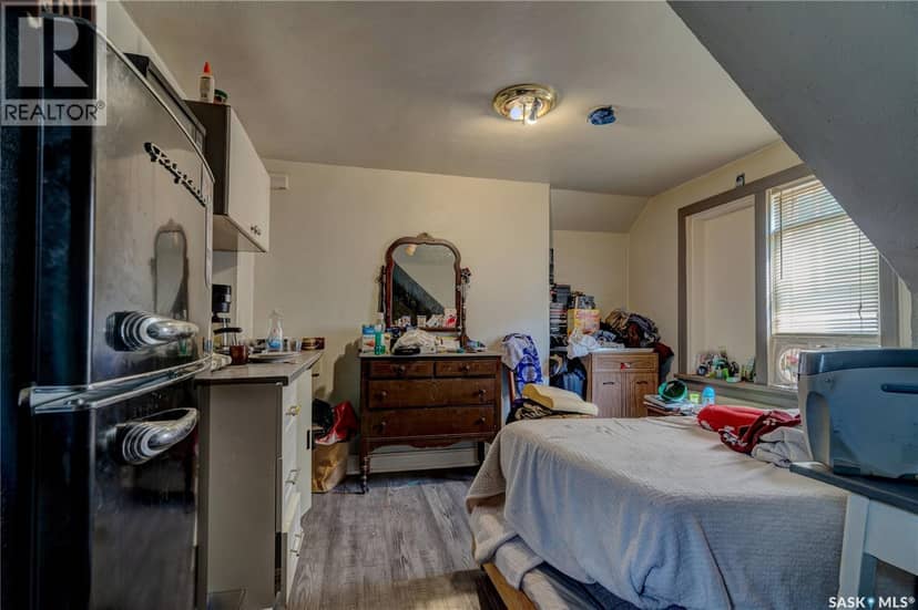 1713 St John STREET — photo 21 of 40