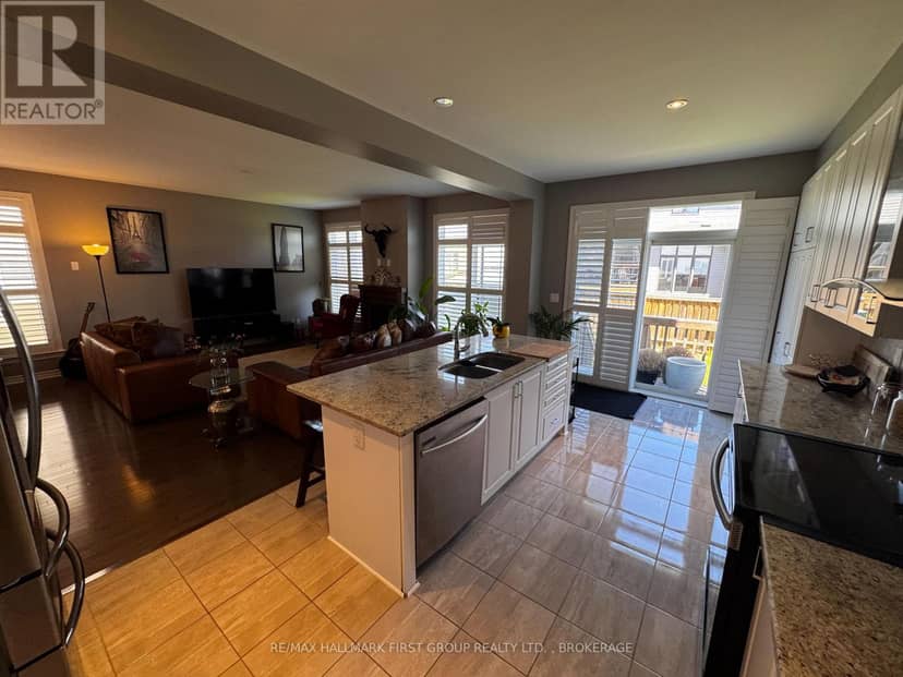 1098 Woodhaven Drive — photo 14 of 40