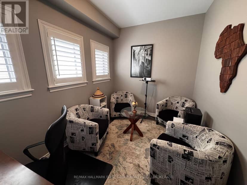 1098 Woodhaven Drive — photo 35 of 40
