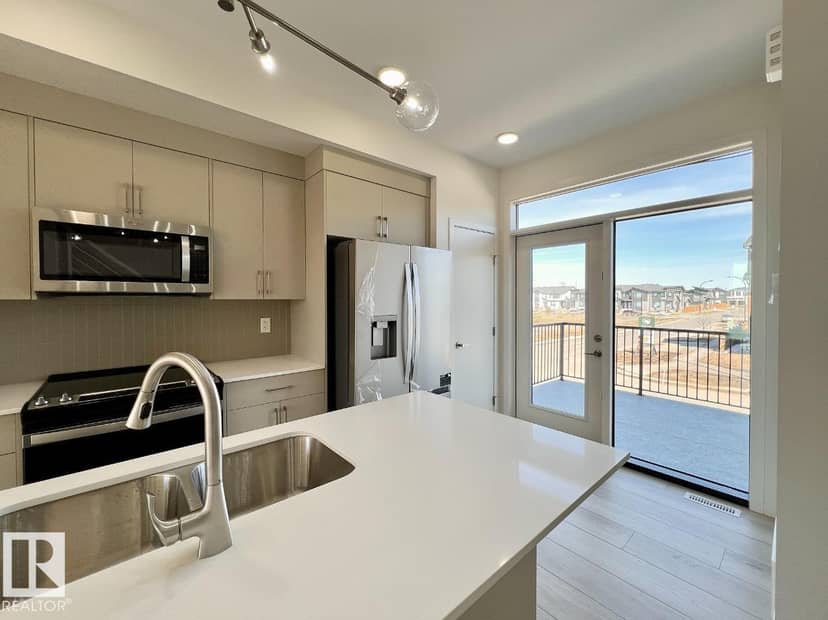 124 Westwind DR — photo 10 of 18