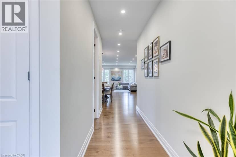 71 IAN ORMSTON Drive, Kitchener, photo 3