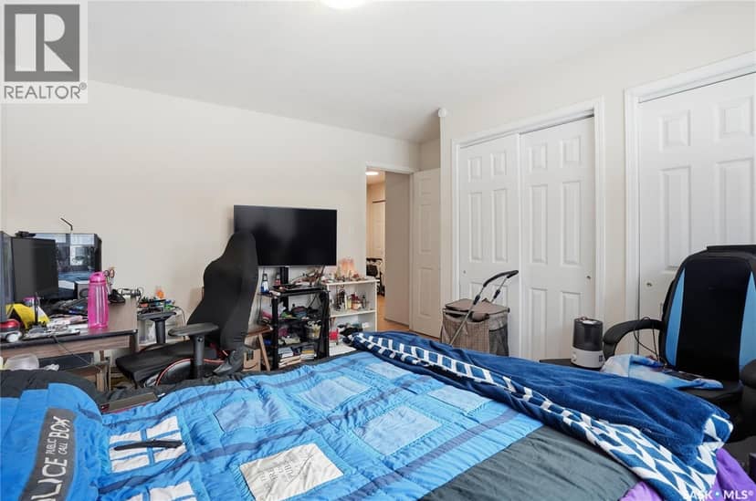 222 V Avenue S — photo 18 of 36