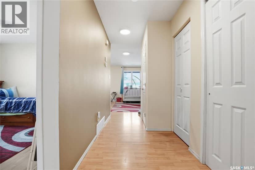 222 V Avenue S, Saskatoon, photo 4